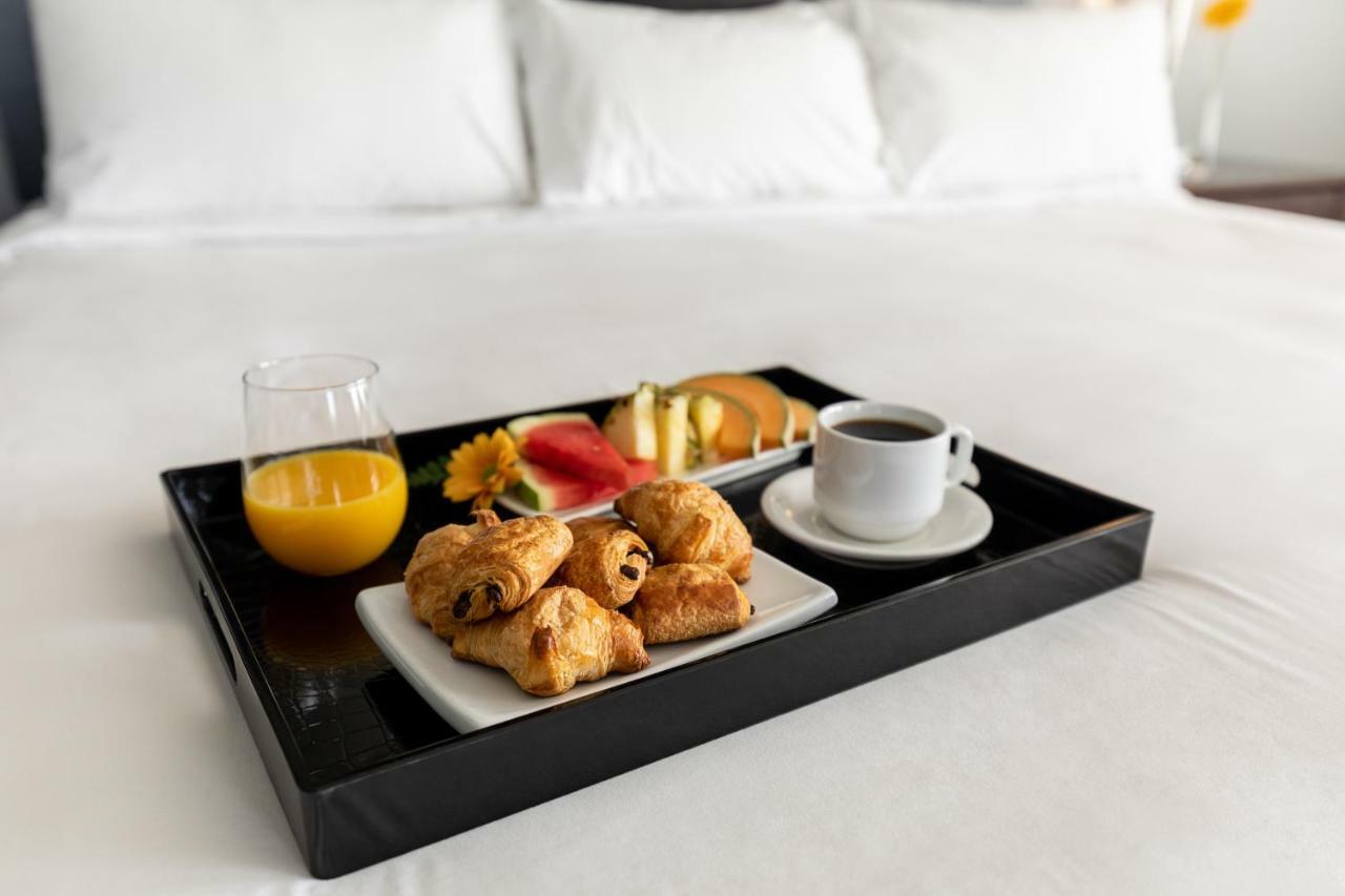 Imperia Hotel Et Suites Boucherville Kültér fotó